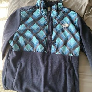 North Face pullover 1/2 zip